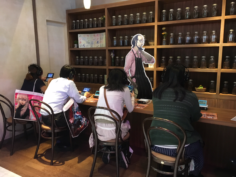 Illustration for article titled Persona 5's Coffee Shop Brought To Life